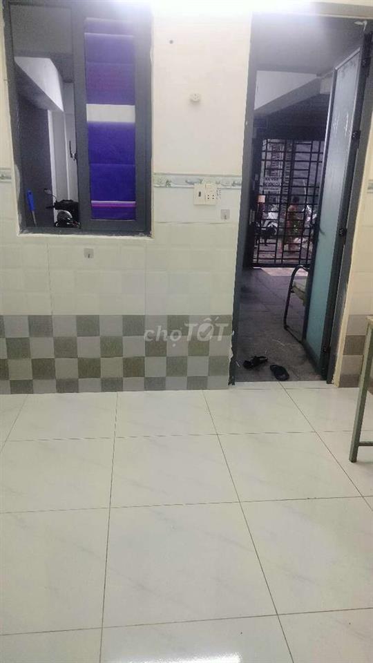 cần cho thuê phòng trọ linh đông.có máy lạnh
