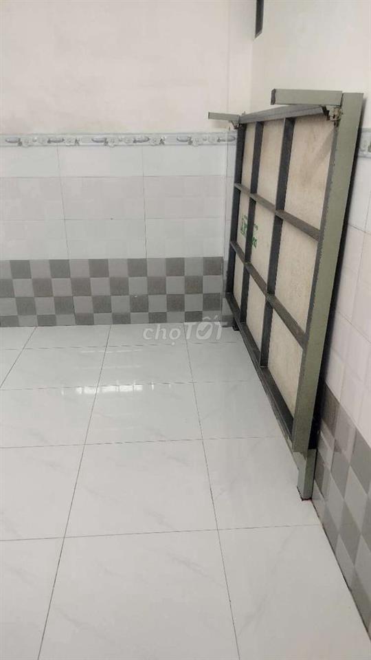 cần cho thuê phòng trọ linh đông.có máy lạnh