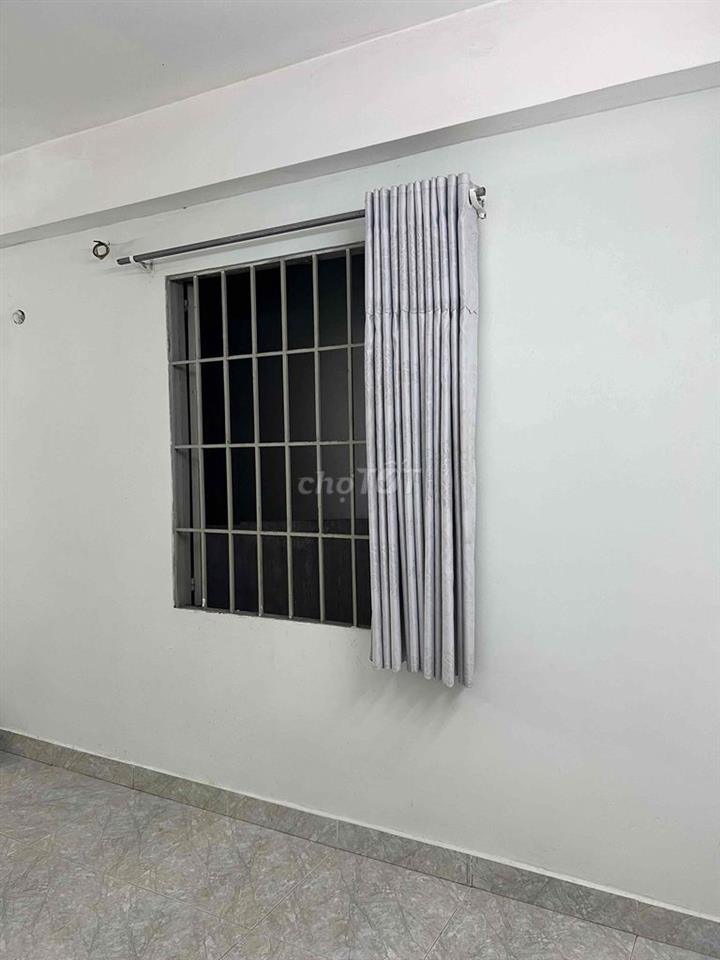 phòng 20m2 dường quang trung f11 thông tây hội