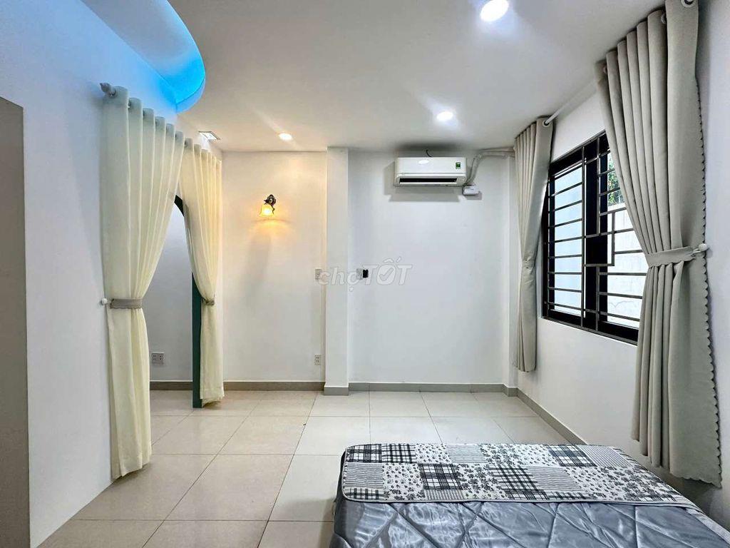 Căn hộ 1pn riêng mặt tiền Tân Sơn