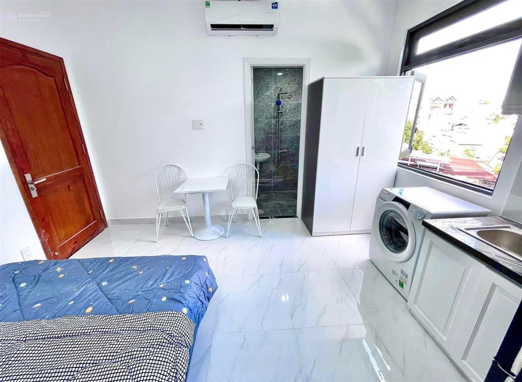 Phòng full nội thất  lê văn sỹ, gần nhà thờ ba chuông quận 3