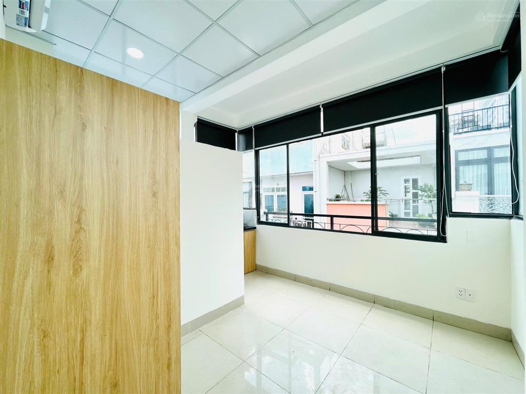 Phòng đón nắng  bùi đình túy gần học viện cán bộ bình thạnh