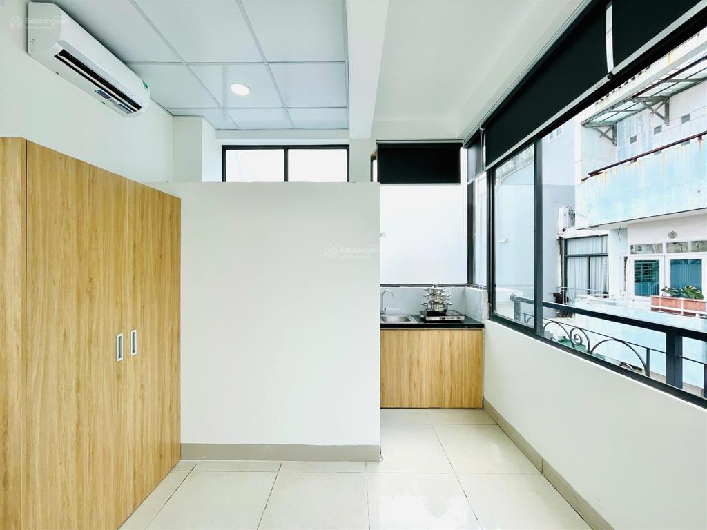 Phòng đón nắng  bùi đình túy gần học viện cán bộ bình thạnh
