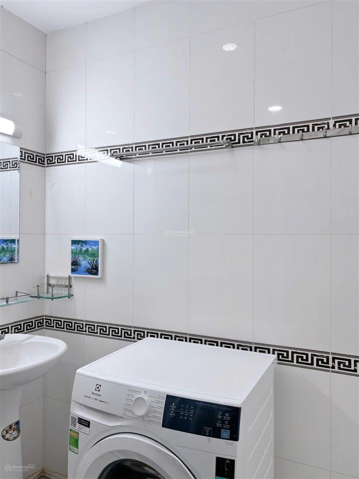 Căn hộ đón gió ngay bên bờ kè lê văn sỹ, gần coop nhiêu lộc quận 3