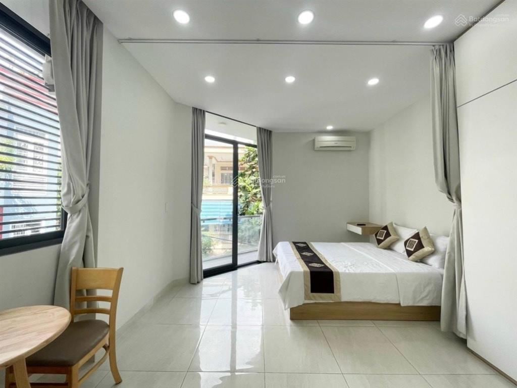 Phòng full nội thất 3 tháng 2  gần nhà hát hòa bình quận 10