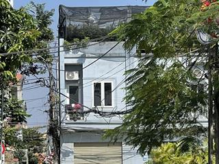 Gia đình cần bán đất thôn tuân lề dt 82,6m2 mt 4.5m ô tô đỗ cửa. 0978 769 ***