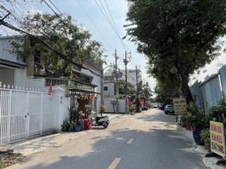 150m2 nhà mặt tiền đường 245,tân phú , quận 9 giá 9,3 tỷ thương lượng