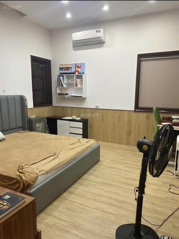 Bán biệt thự 351m2  sân vườn, hồ bơi mặt tiền đường khu vip  phước bình quận 9