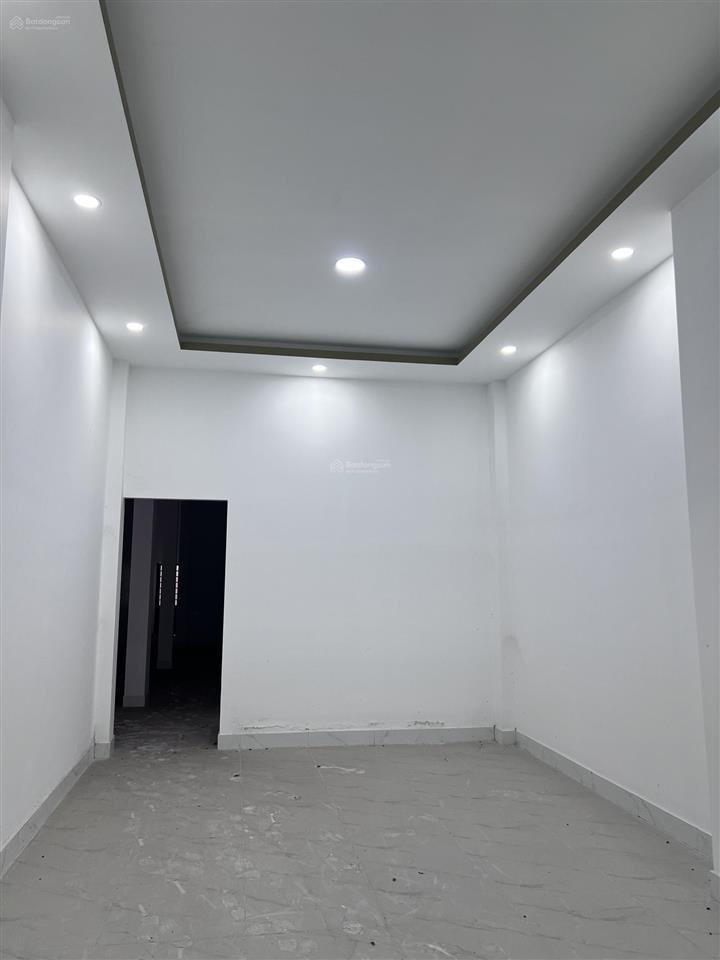 Bán nhà 3 tầng, mặt tiền đường 8m, kdc việt lập, an bình, dĩ an