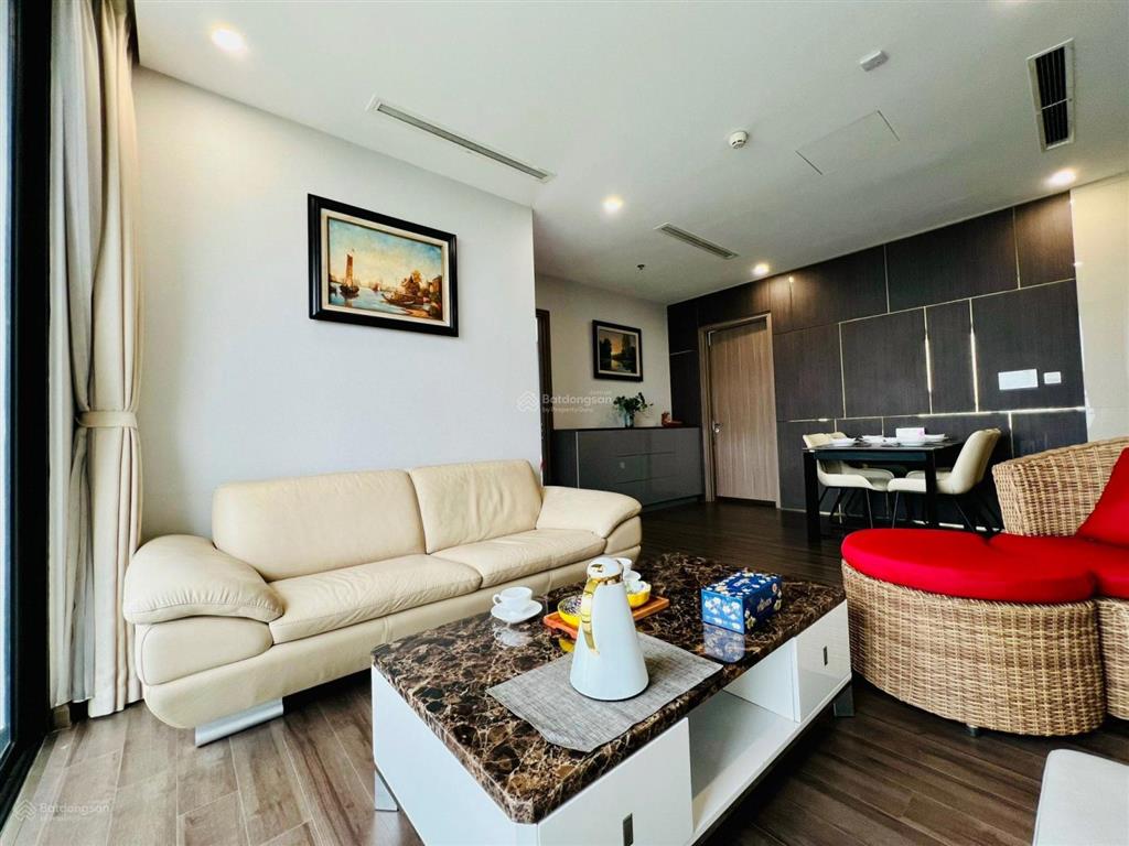 Cho thuê căn 3 phòng ngủ vinhomes symphony view triệu đô, đủ đồ sang xịn mịn gần trường quốc tế bis