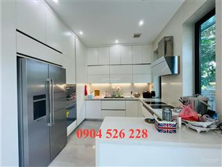 Cho thuê biệt thự hoa sữa 250m2 full đồ, có hầm, sông sau thoáng gần trường bis vinhomes riverside