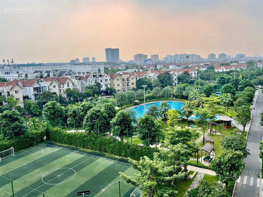 Cho thuê căn 2 ngủ 2 vệ sinh full nội thất sang xịn mịn, view thoáng vinhomes symphony giá cực tốt