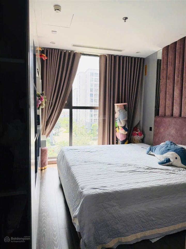 Bán gấp căn 2 ngủ 2 vệ sinh đẹp rộng, hướng đông nam nhà mới giá cực tốt dự án vinhomes symphony
