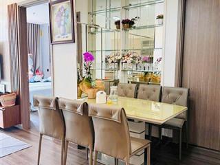 Bán gấp căn 2 ngủ 2 vệ sinh đẹp rộng, hướng đông nam nhà mới giá cực tốt dự án vinhomes symphony