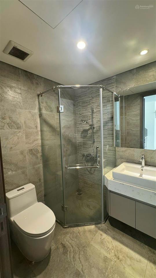Bán gấp căn 1 phòng ngủ nội thất chủ đầu tư vinhomes symphony riverside, giá không thể tốt hơn