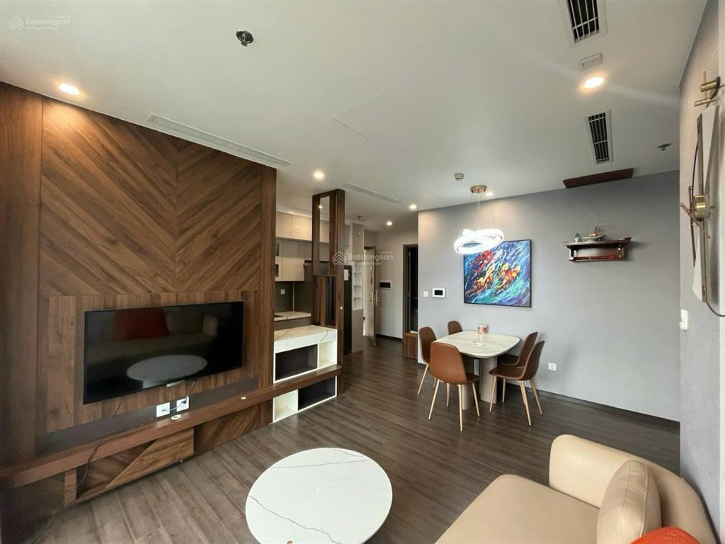 Cho thuê căn 3 phòng ngủ vinhomes symphony view triệu đô, đủ đồ sang xịn mịn gần trường quốc tế bis