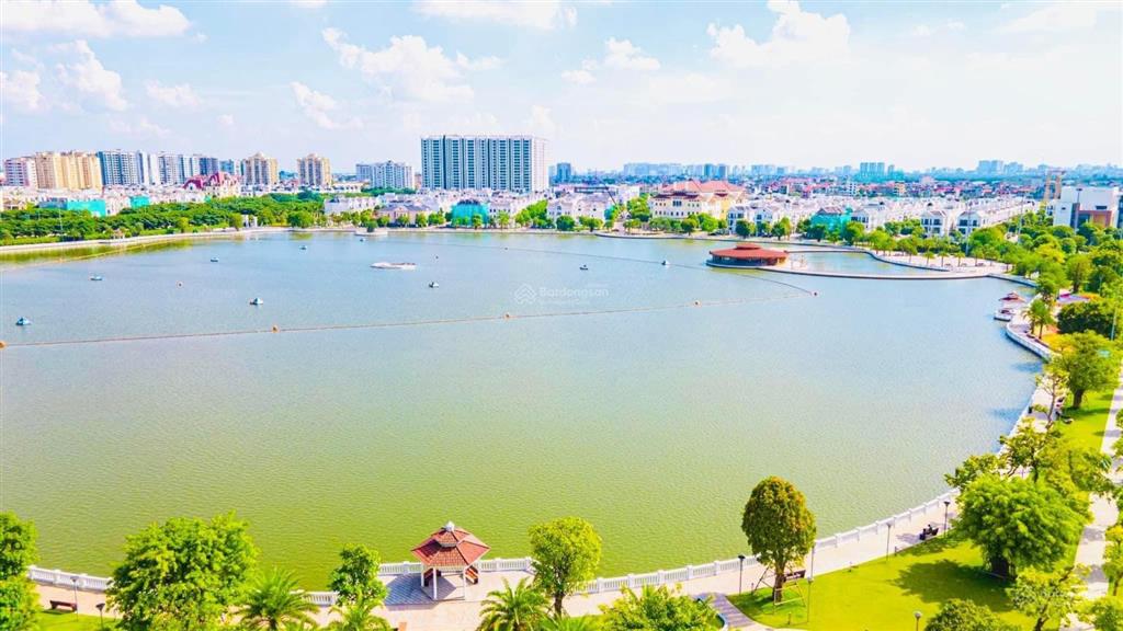 Cho thuê liền kề tulip hoàn thiện đẹp, nội thất và tiện nghi đầy đủ, gần vườn hoa và hồ điều hòa