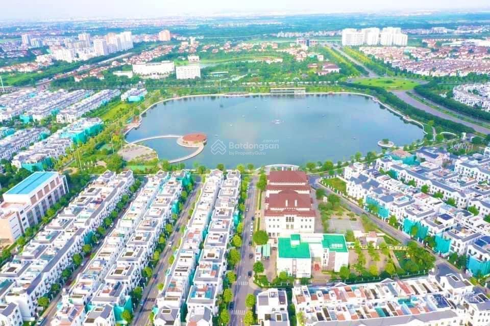 Cho thuê liền kề tulip hoàn thiện đẹp, nội thất và tiện nghi đầy đủ, gần vườn hoa và hồ điều hòa