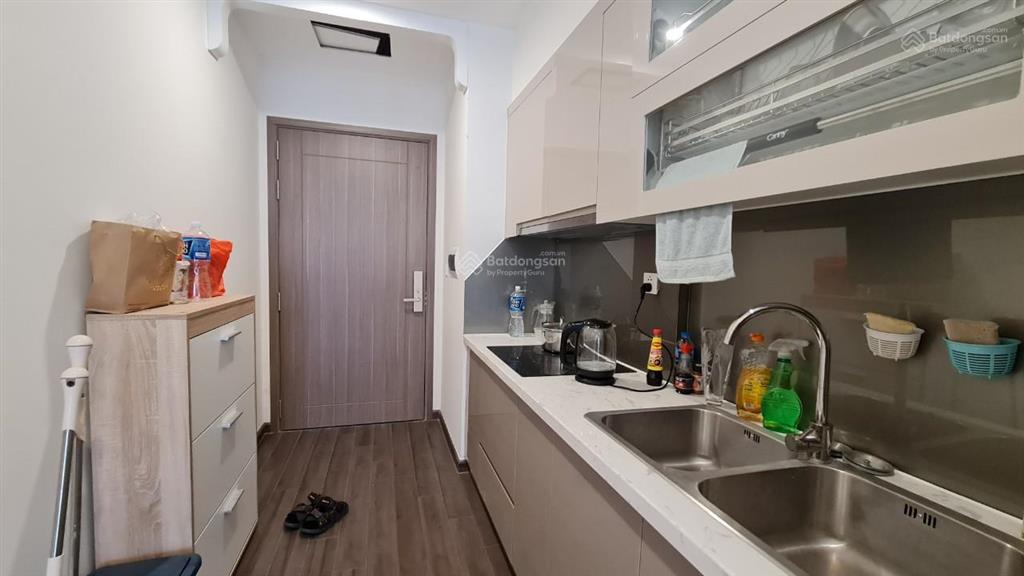 Cho thuê căn 2 ngủ 1 vệ sinh full nội thất sang xịn mịn, view thoáng vinhomes symphony tòa s123