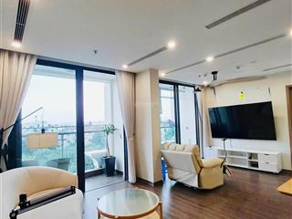Bán siêu phẩm đập thông 130m2 hoàn thiện, tầng đẹp view bể bơi full nội thất vinhomes symphony