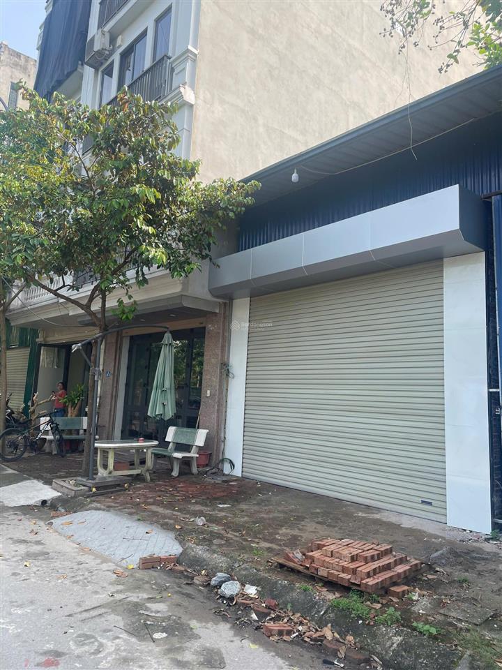 Cho thuê nhà cấp 4 có gác xép mặt đường lớn làm nhà ở, văn phòng công ty, kho xưởng sản xuất.