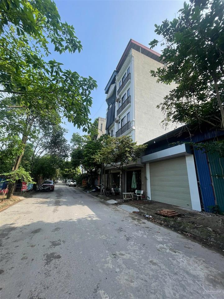 Cho thuê nhà cấp 4 có gác xép mặt đường lớn làm nhà ở, văn phòng công ty, kho xưởng sản xuất.