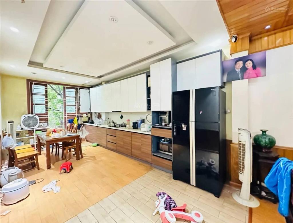 Nhà phân lô 75m2 6t phố lê văn thiêm, vỉa hè rộng, ô tô ra vào, thang máy kd văn phòng nhất phố