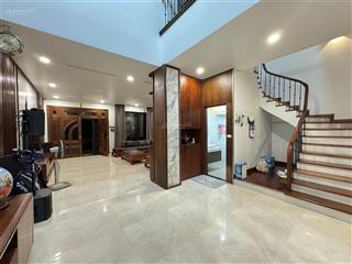 Bán nhà biệt thự 5 tầng, 142m2 trung tâm thanh xuân, ô tô ra vào giao thông thuận tiện 45,8 tỷ