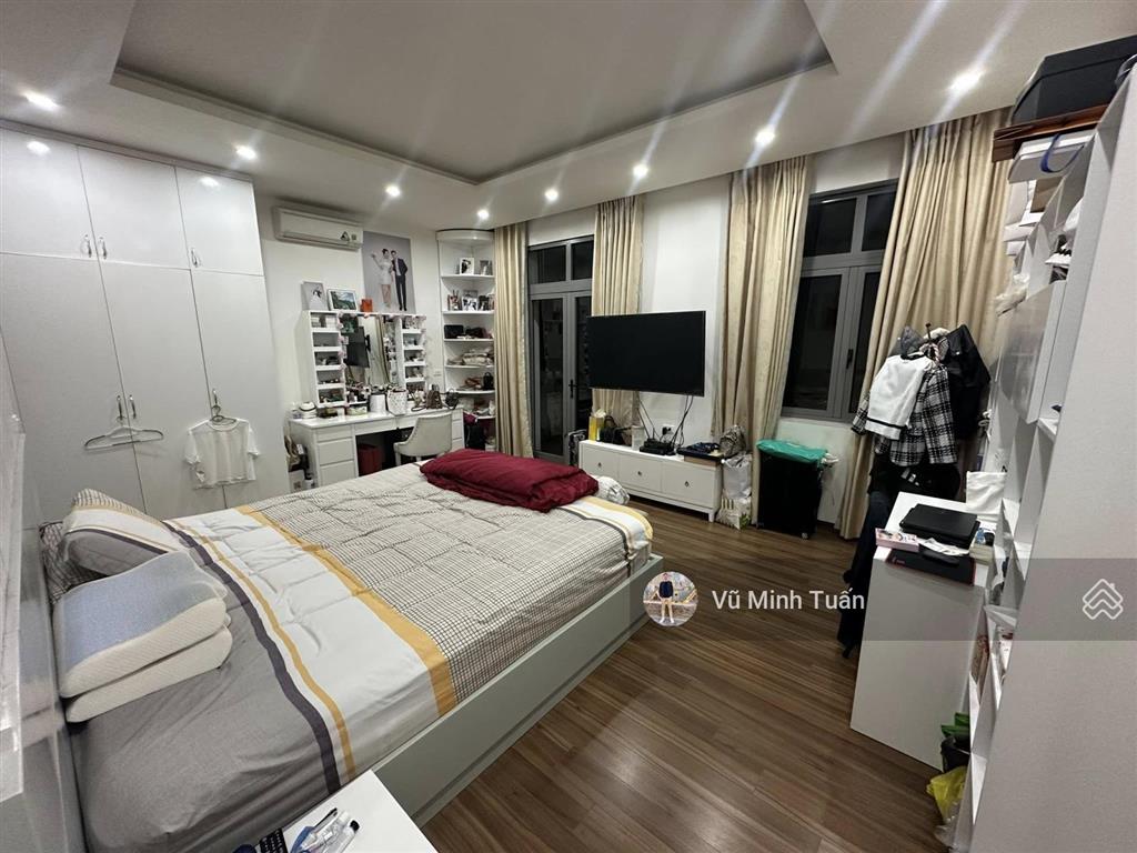 Nhà riêng 5 tầng phố lê văn thiêm, 92m2 mặt tiền 9m, kinh doanh đắc địa, ô tô 3 làn dừng đỗ