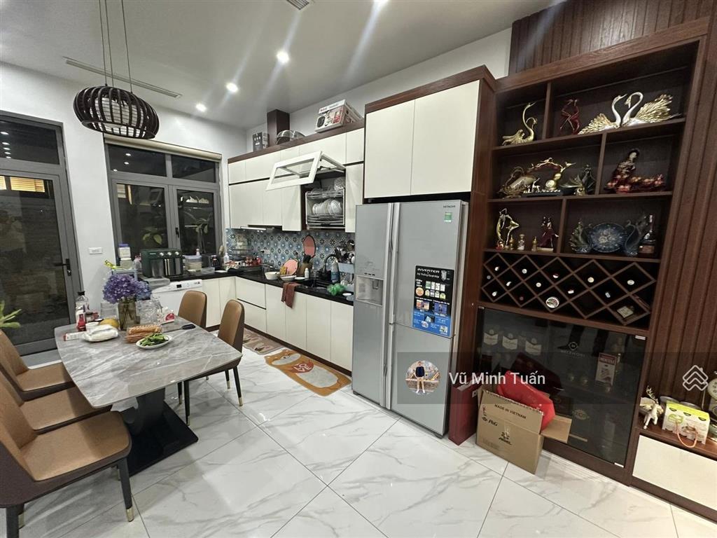 Nhà riêng 5 tầng phố lê văn thiêm, 92m2 mặt tiền 9m, kinh doanh đắc địa, ô tô 3 làn dừng đỗ