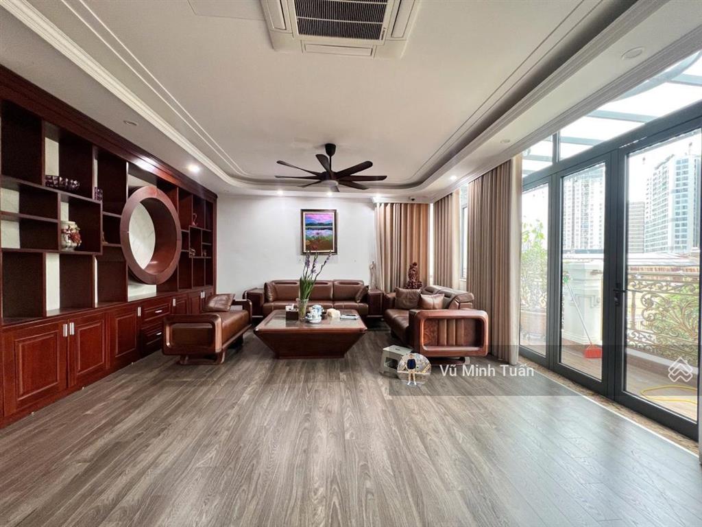 Toà nhà building sát phố vũ trọng phụng, 123m2 thông sàn 7 nổi 1 hầm, kinh doanh ô tô 2 chiều