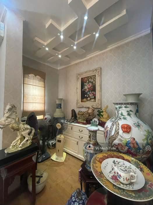 Phân lô sát mặt phố nguyễn văn huyên 90m2 5t mặt tiền rộng gần 6m, 2 làn ô tô, vỉa hè kinh doanh