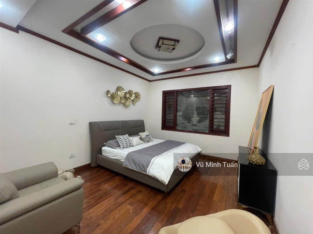 Bán gấp nhà riêng 5 tầng pl ngụy như kon tum, phường nhân chính, 55m2, 5t ô tô, kinh doanh, vỉa hè