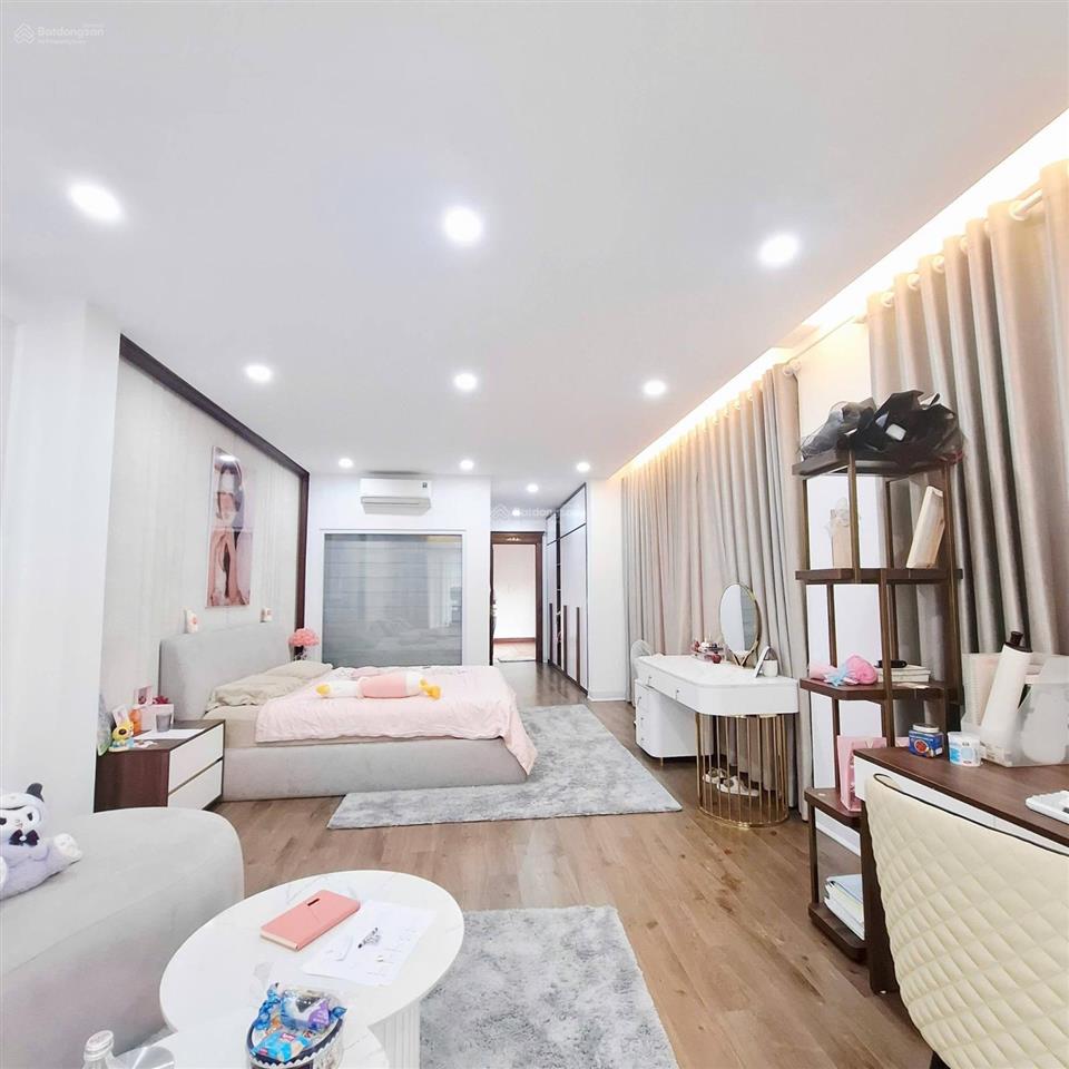 Mặt phố văn cao, 2 mặt tiền, sổ phân lô, vỉa hè, thang máy, kinh doanh, sổ vuông, qh ổn định, 91m2