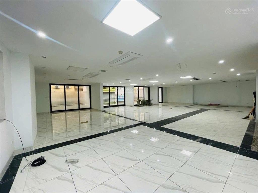 Gấp! building mặt phố âu cơ, tây hồ, 205m2 7t nổi 2t hầm 150 tỷ đầy đủ pccc ,gpxd