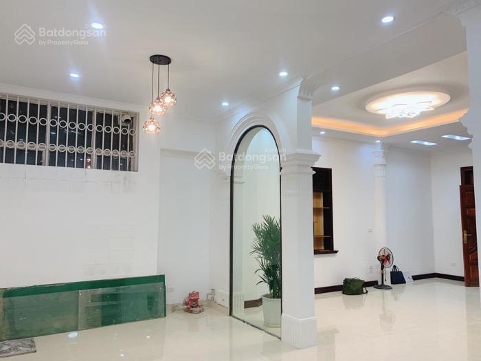 Cho thuê nhà riêng tại lê văn thiêm, giá siêu hời 38 triệu, 68m2, 6 tầng