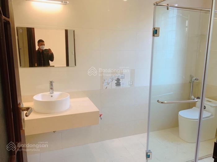 Cho thuê nhà riêng tại lê văn thiêm, giá siêu hời 38 triệu, 68m2, 6 tầng