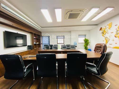 Hiếm sát phố ngụy như kon tum, 31m2 6t thang máy, 2 làn ô tô, vỉa hè kinh doanh, giá đầu tư
