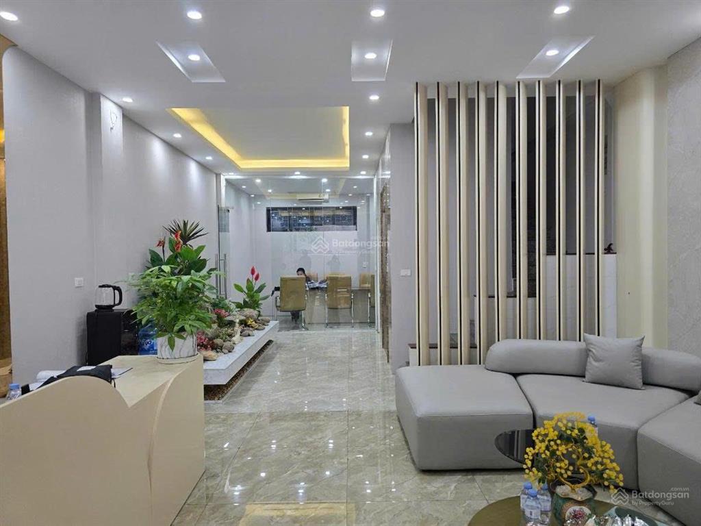 Bán nhà phân lô phố nguyễn tuân 48m2, mt hơn 4m ô tô ra vào, ở sướng, kinh doanh tốt