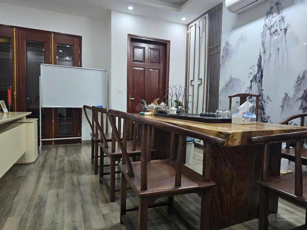 Bán nhà phân lô phố nguyễn tuân 48m2, mt hơn 4m ô tô ra vào, ở sướng, kinh doanh tốt