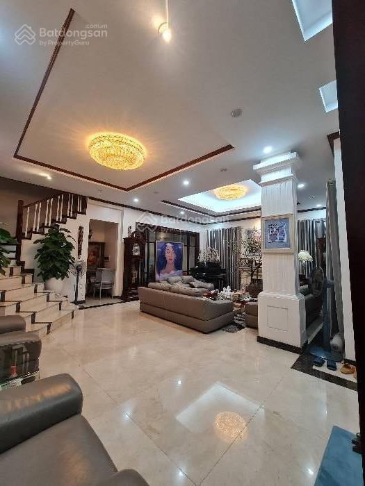 Bán gấp nhà 2 thoáng lê văn thiêm,thanh xuân, ô tô ra vào, 50m2 5t, qh ổn định 100 năm, sát mặt phố