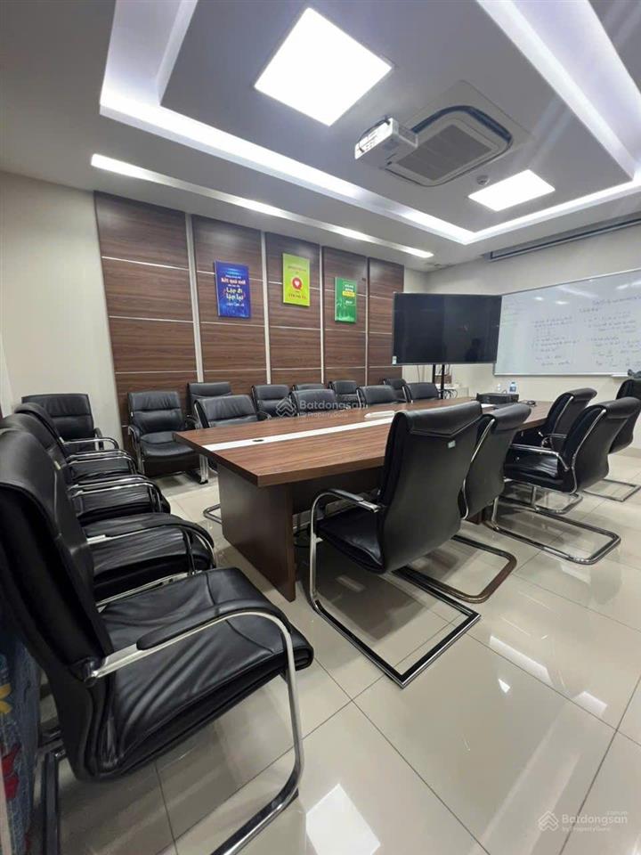 Bán nhà 61m2 * 6t thang máy, thông sàn, phân lô phạm tuấn tài, ô tô tránh, vỉa hè kinh doanh
