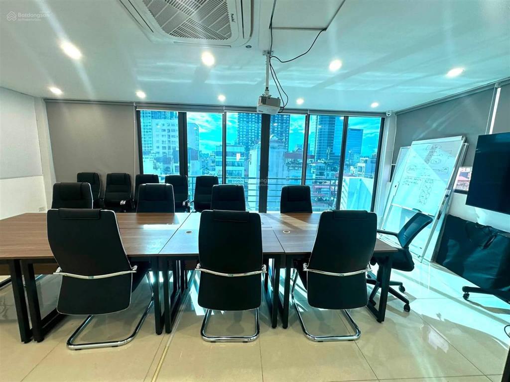 Bán nhà 61m2 * 6t thang máy, thông sàn, phân lô phạm tuấn tài, ô tô tránh, vỉa hè kinh doanh