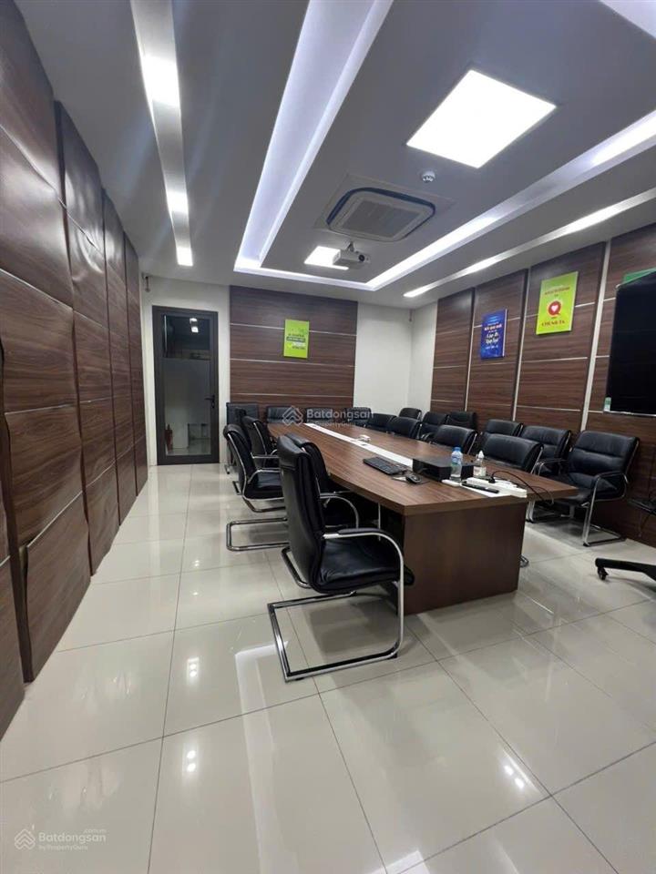 Bán nhà 61m2 * 6t thang máy, thông sàn, phân lô phạm tuấn tài, ô tô tránh, vỉa hè kinh doanh