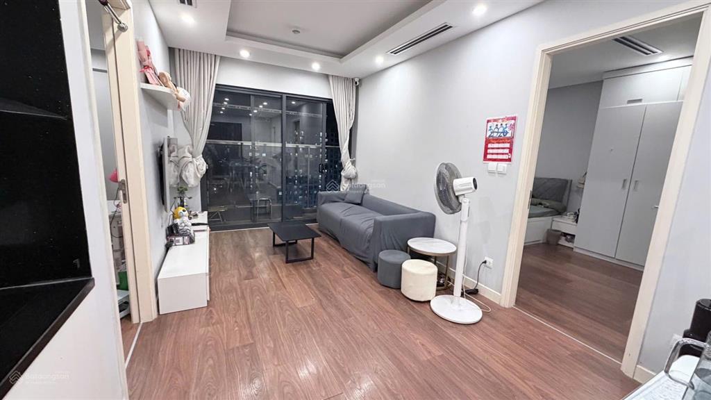 Ngộp bank! full nội thất, view thoáng, 72m2 2wc 2pn, 90 nguyễn tuân, giá hơn 5 tỷ, gấp!!!