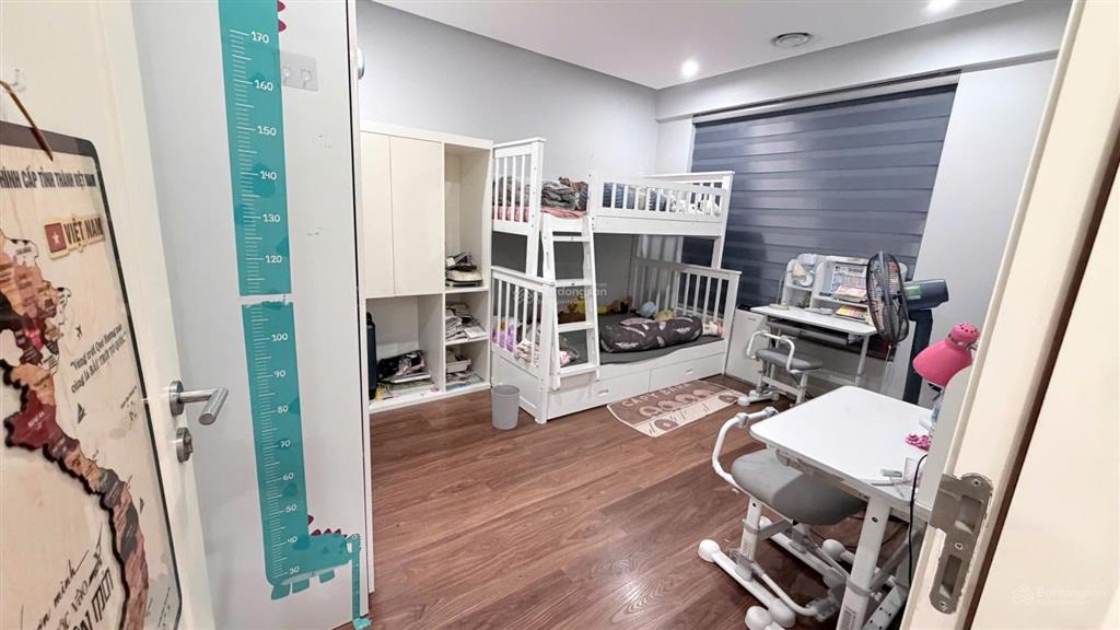 Ngộp bank! full nội thất, view thoáng, 72m2 2wc 2pn, 90 nguyễn tuân, giá hơn 5 tỷ, gấp!!!