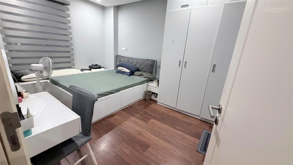 Ngộp bank! full nội thất, view thoáng, 72m2 2wc 2pn, 90 nguyễn tuân, giá hơn 5 tỷ, gấp!!!