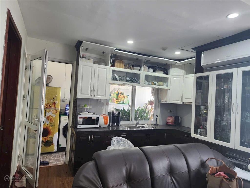 Bán căn hộ ct8 dương nội dt 85m2, 2 phòng ngủ, 2 wc đủ đồ giá 5.1 tỷ.  0988 187 ***