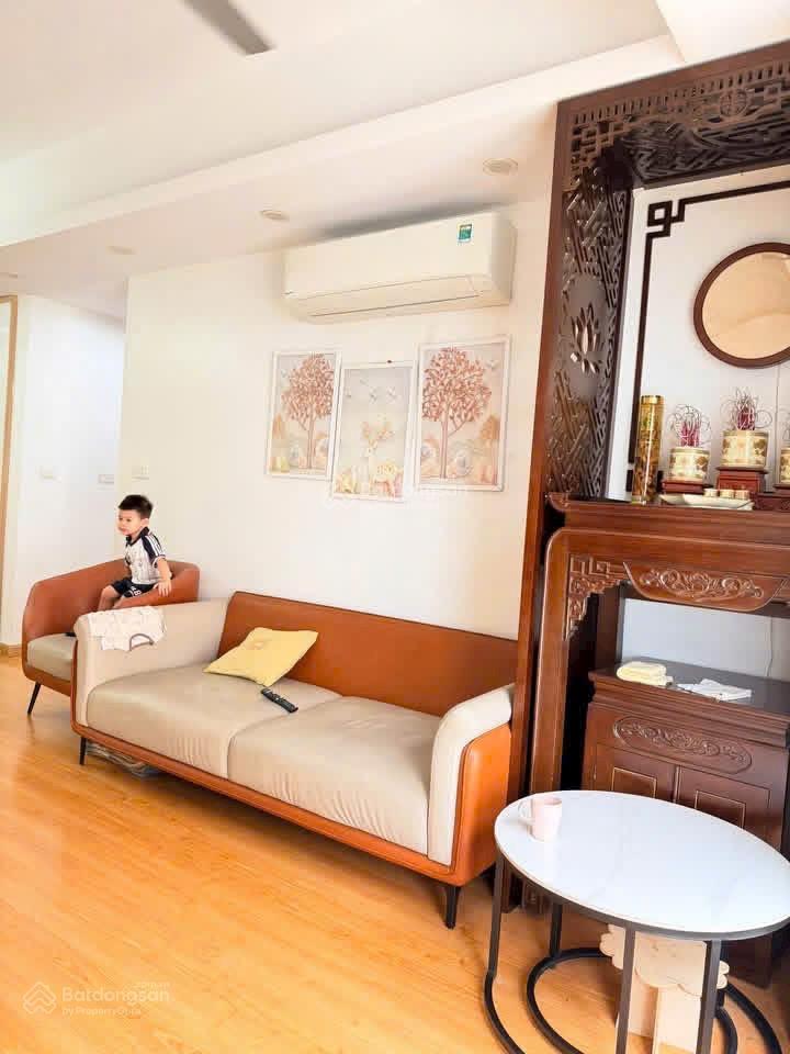 Cần bán căn hộ ct7 dương nội, dt 107m², 3 ngủ, 2 wc, full đồ, giá 5.5 tỷ.  0988 187 ***