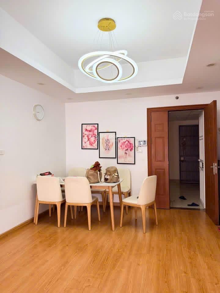 Cần bán căn hộ ct7 dương nội, dt 107m², 3 ngủ, 2 wc, full đồ, giá 5.5 tỷ.  0988 187 ***